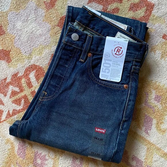 LEVI'S : 501 Original Fit Women's Jeans (Size: 24x30) *NWT* - Picture 7 of 12
